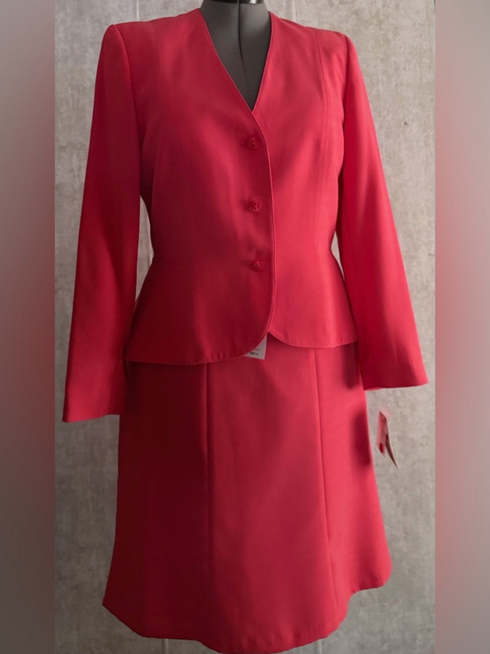 NWT Emily Women's 2pc Coral Professional Evening Career Jacket Skirt Suit Sz14